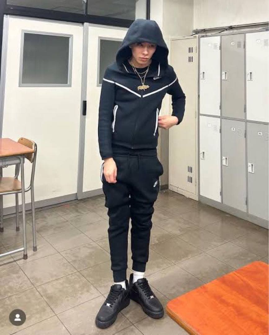 Nikeテックフリースセットアップ