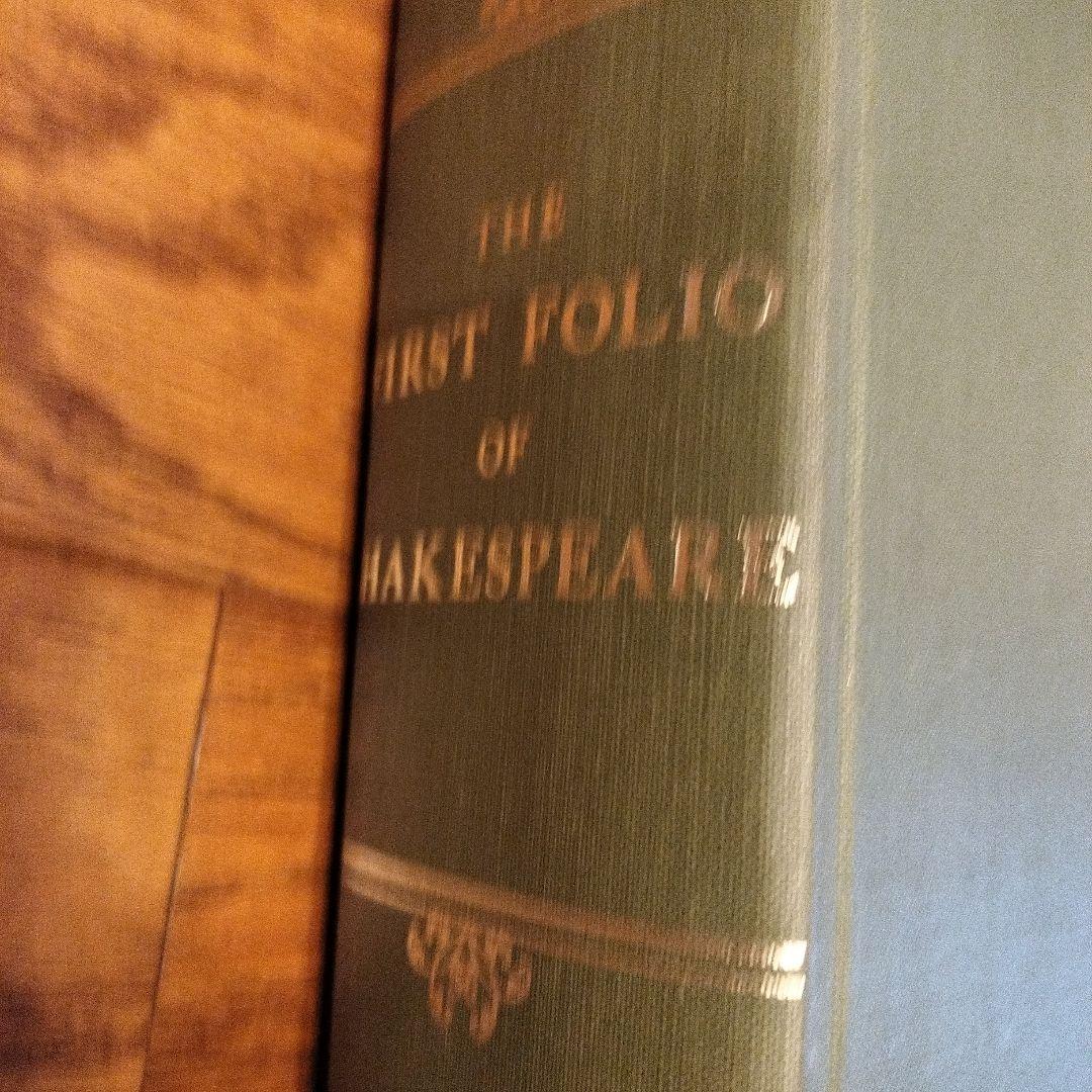 洋書 THE FIRST FOLIO OF SHAKESPEARE