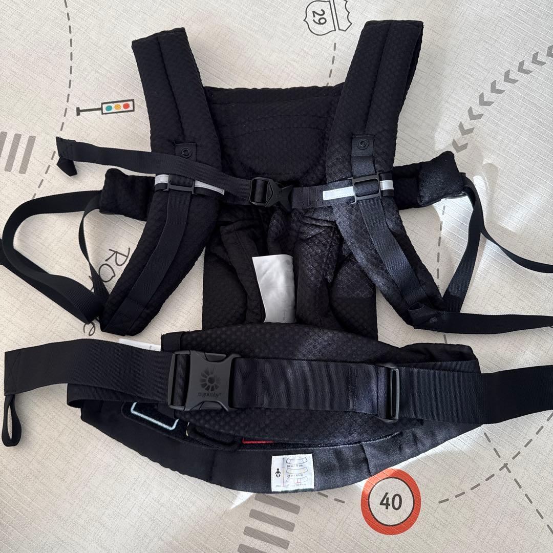 エルゴベビー オムニブリーズ　オニキスブラック　抱っこ紐