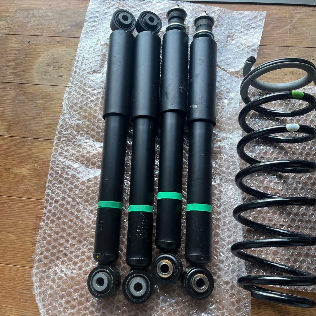 ※明日削除予定　ジムニー　シエラ　JB74 サスペンション　スプリング一式