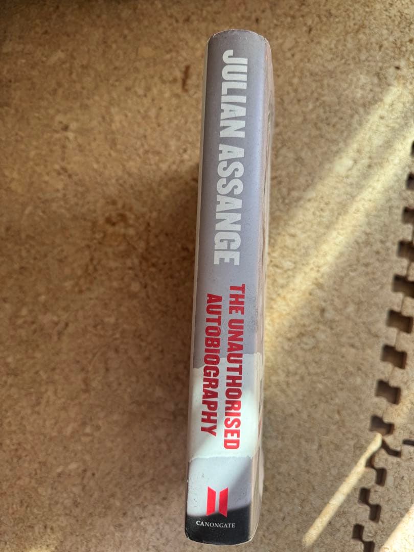 ジュリアン・アサンジ自伝 ウィキリークス創設者の告白