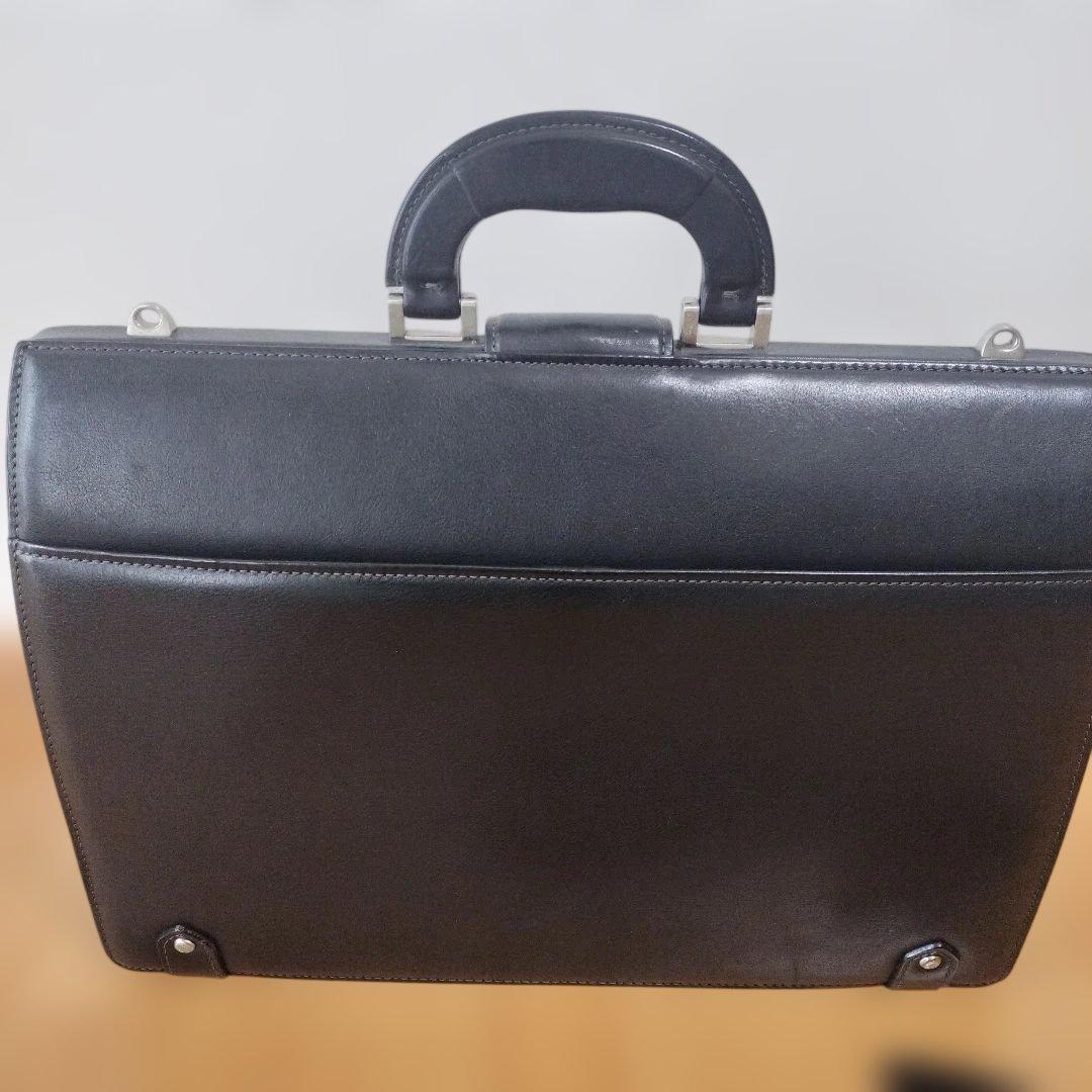ブラックレザー ビジネスバッグ　ドクターバッグ　　ミラショーン　メンズ