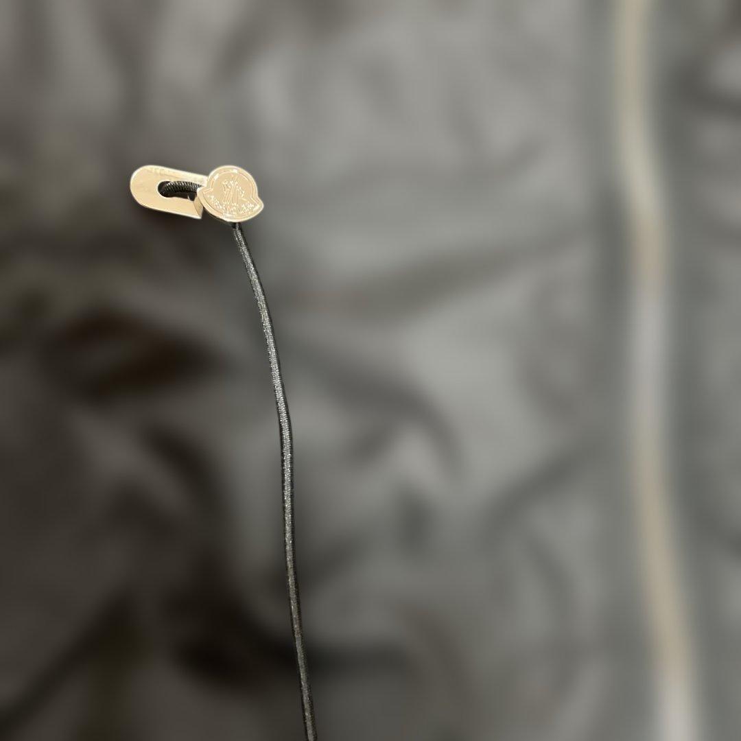 春⭐️裾可愛いブルゾン美品11号ヘルノモンクレール訳あり