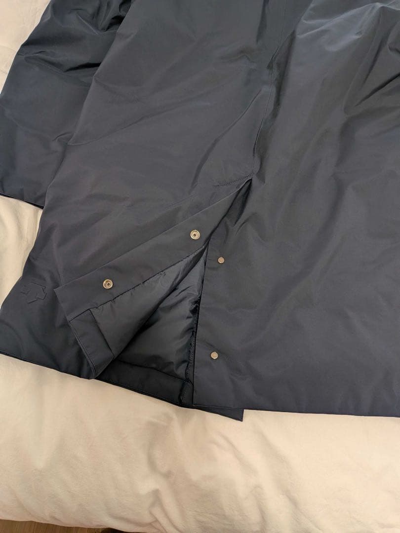 【クリーニング済み美品】DESCENTE (デサント) ダウンチェスターコート