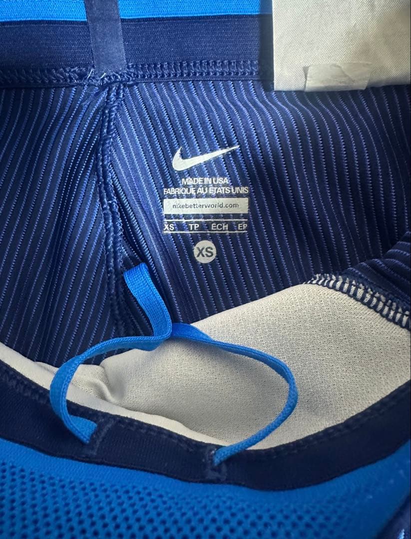 Nike エアロスイフトハーフタイツプロ　XS