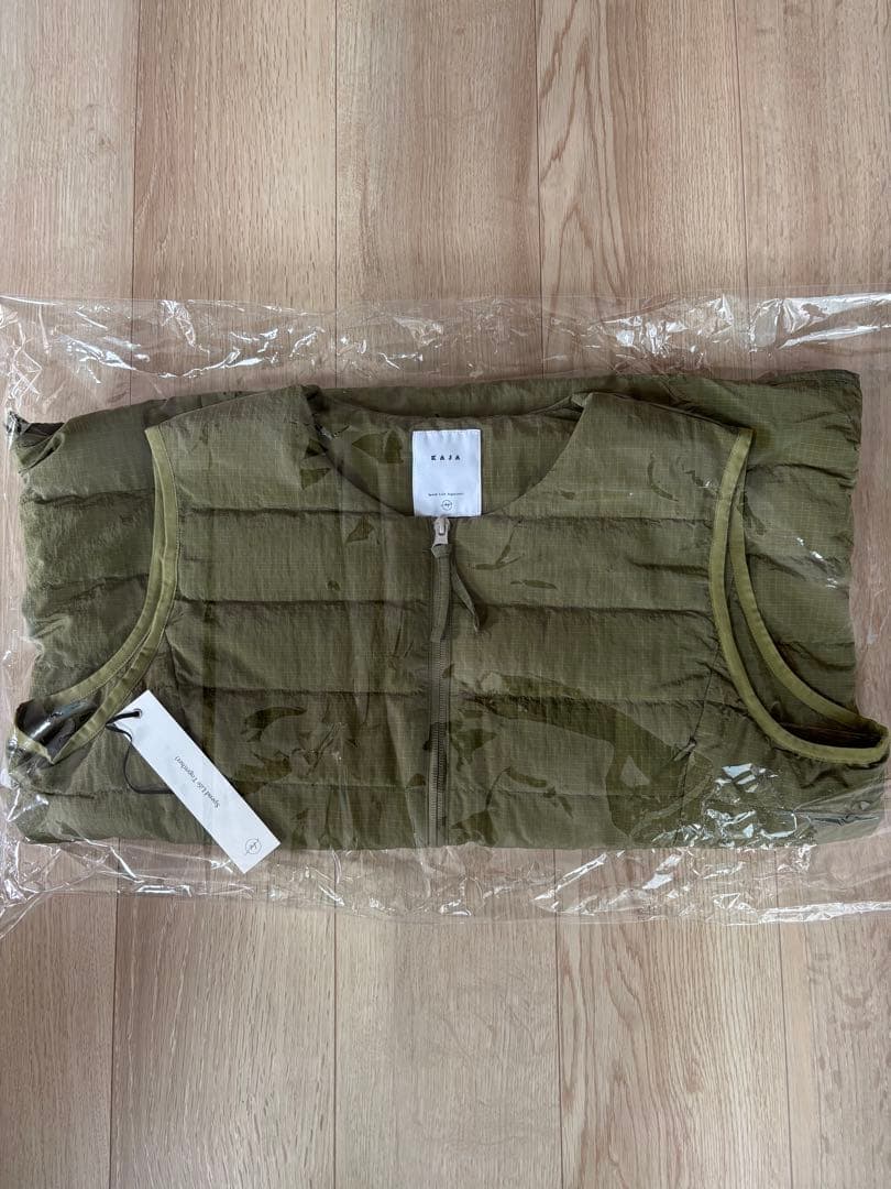 トップス KAJA NYLON MONOFILA RIPSTOP DOWN VEST