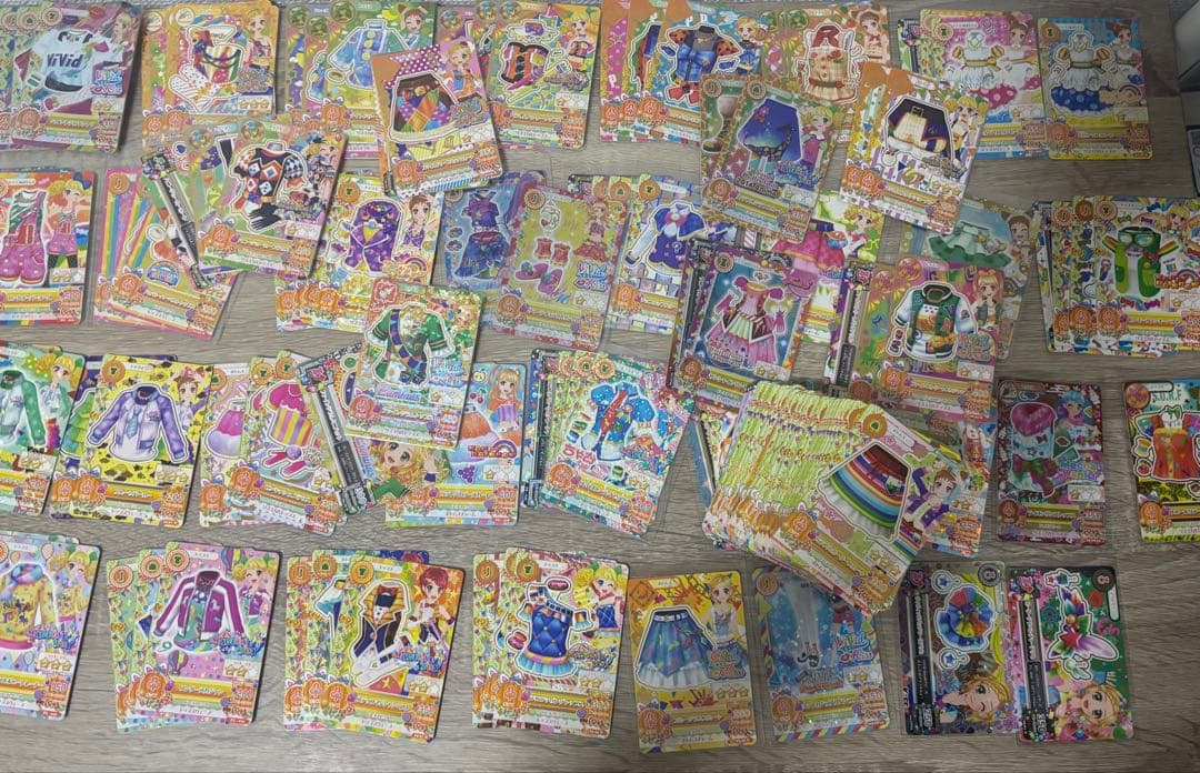 アイカツ トレーディングカード セット