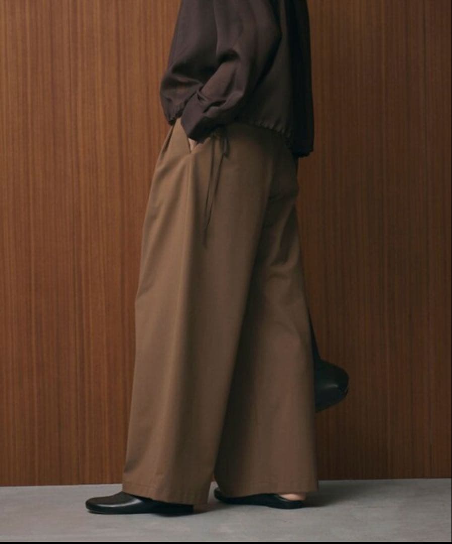 【美品】毛ポリエステルブレンド ワイドタックパンツ BEAUTY & YOUTH