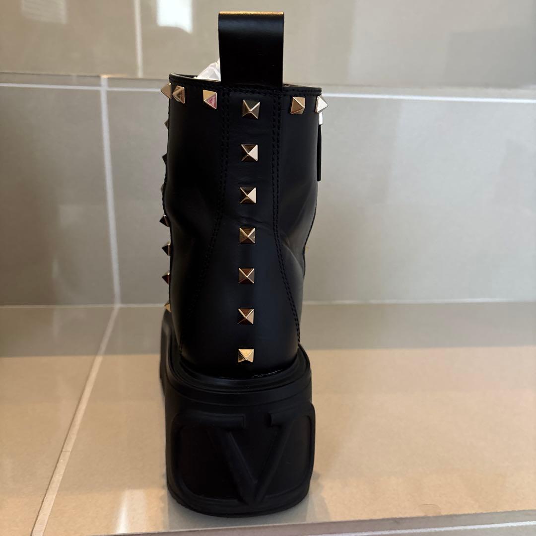 Valentino ユニークフォーム カーフスキンアンクルブーツ スタッズ37