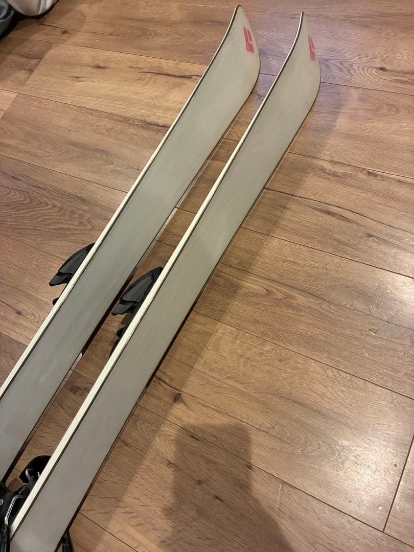 ジュニアスキー&ビンディングセット　Vector Glide NANA 130