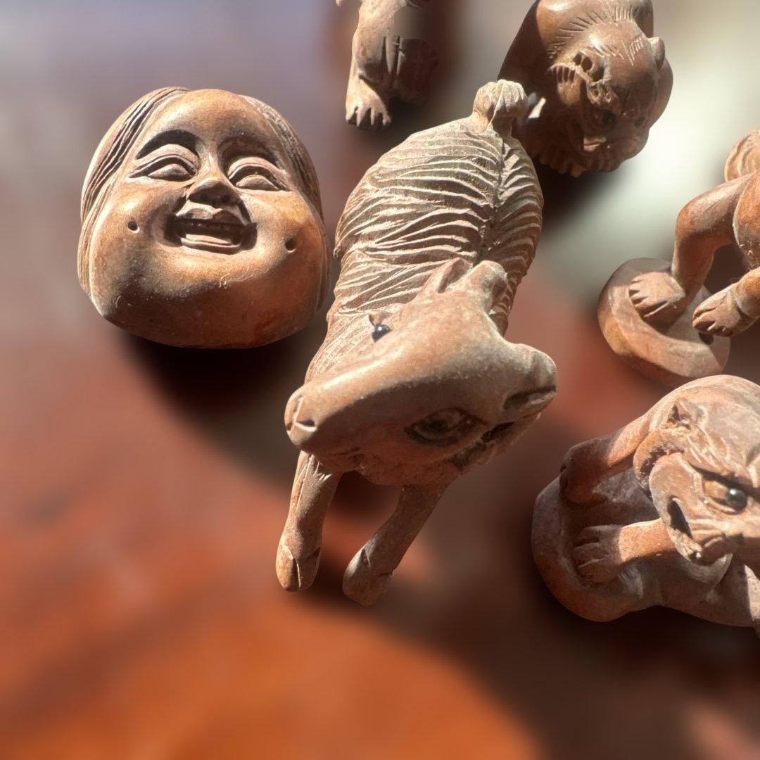 時代提げ物　唐木黄楊木彫刻　犬・猿・虎など　根付　置物