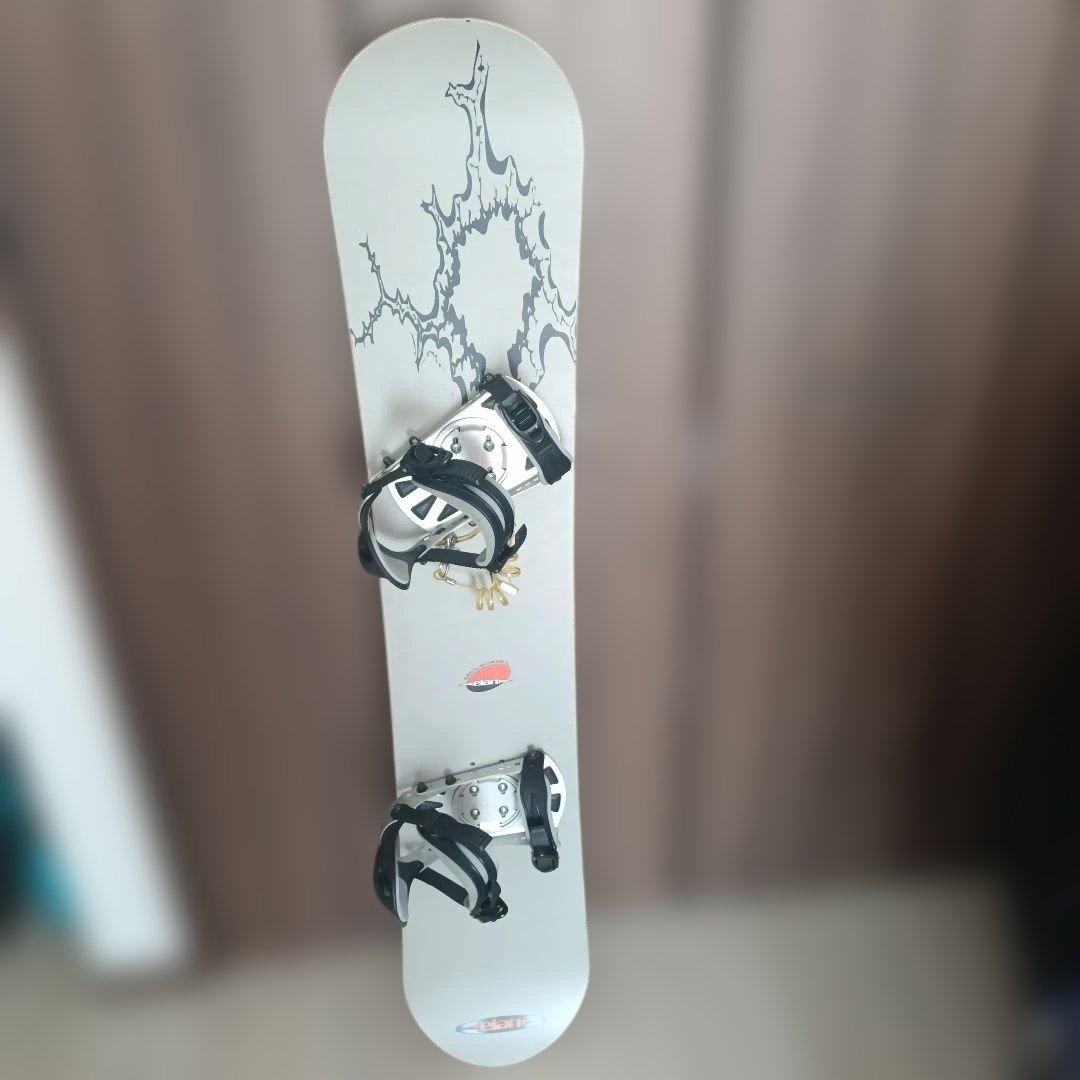 スノーボード グレーオレンジデザイン ビンディング、バック付き