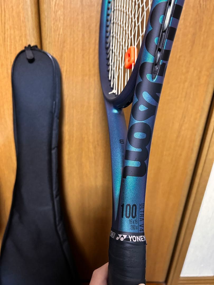 Wilson ULTRA 100L V4 テニスラケット