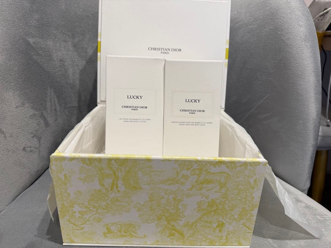 ボディローション Lucky & Miss Dior