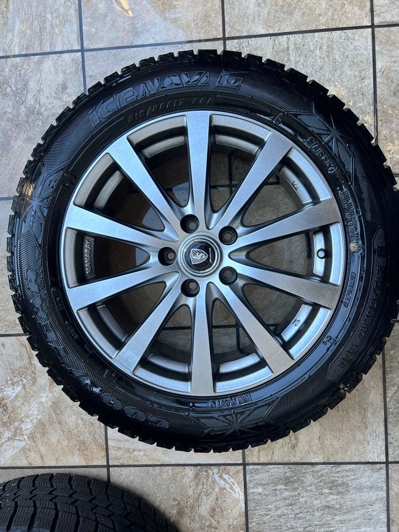 マナレイスポーツ 215/60R17 スタッドレス4本セット