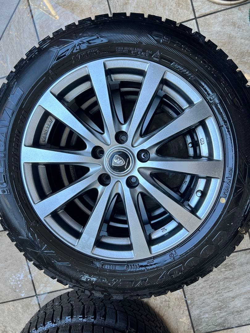 マナレイスポーツ 215/60R17 スタッドレス4本セット