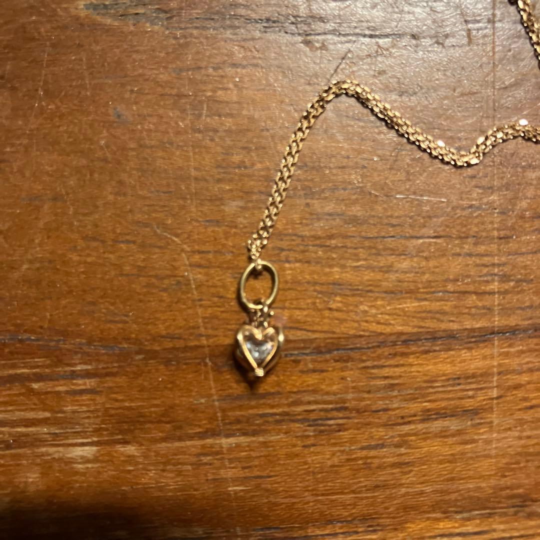 ノジェス　ハートチャームとロングネックレス