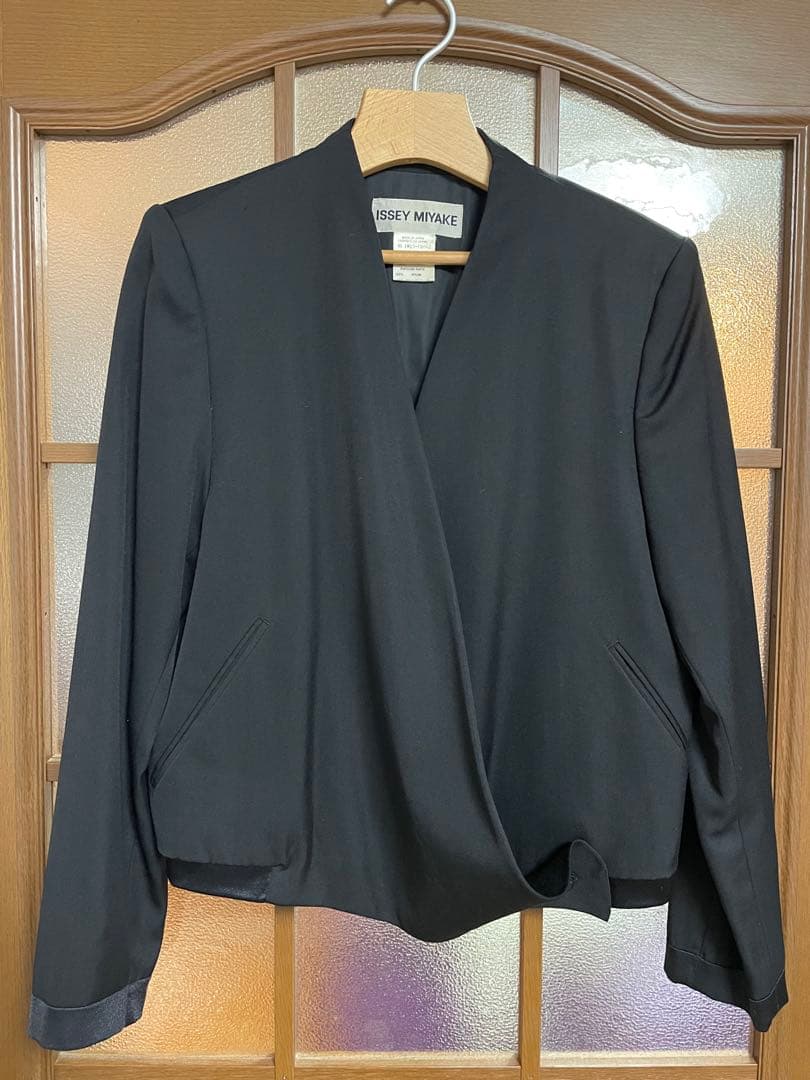 【希少】ISSEY MIYAKE ノーカラードレープジャケット ブラック