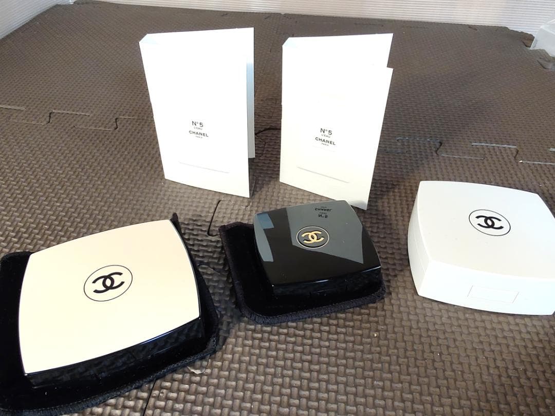 6281★未使用♪CHANEL アイシャドウパレット 香水サンプル セット
