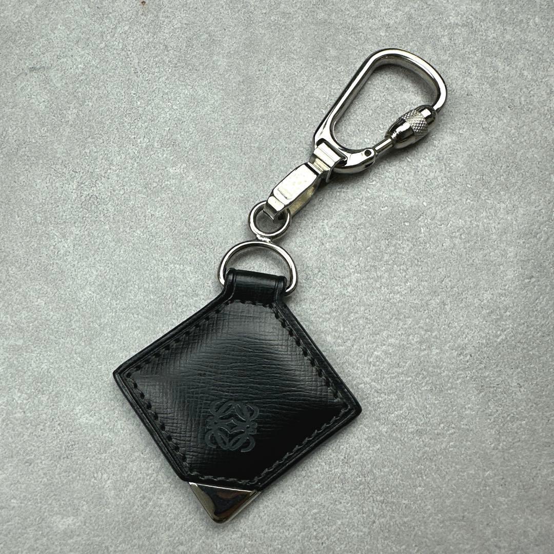 LOEWE ロエベ アナグラム ブラック レザー キーホルダー キーチャーム