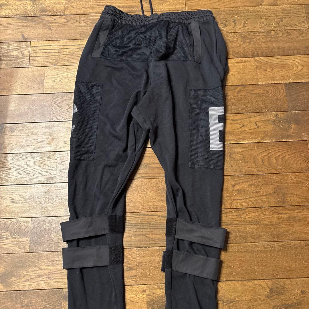 【 NIKE × UNDERCOVER 】CHAOS BALANCEセットアップ