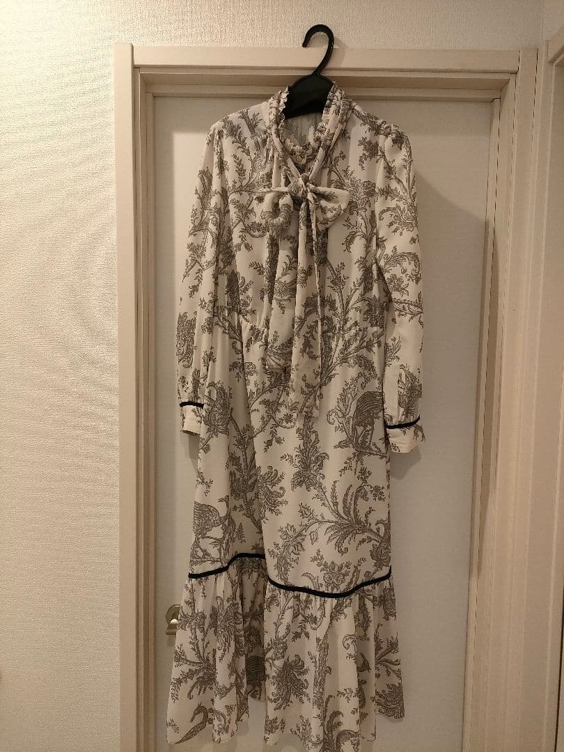 サラサプリントリボン付きワンピース　グレースコンチネンタル