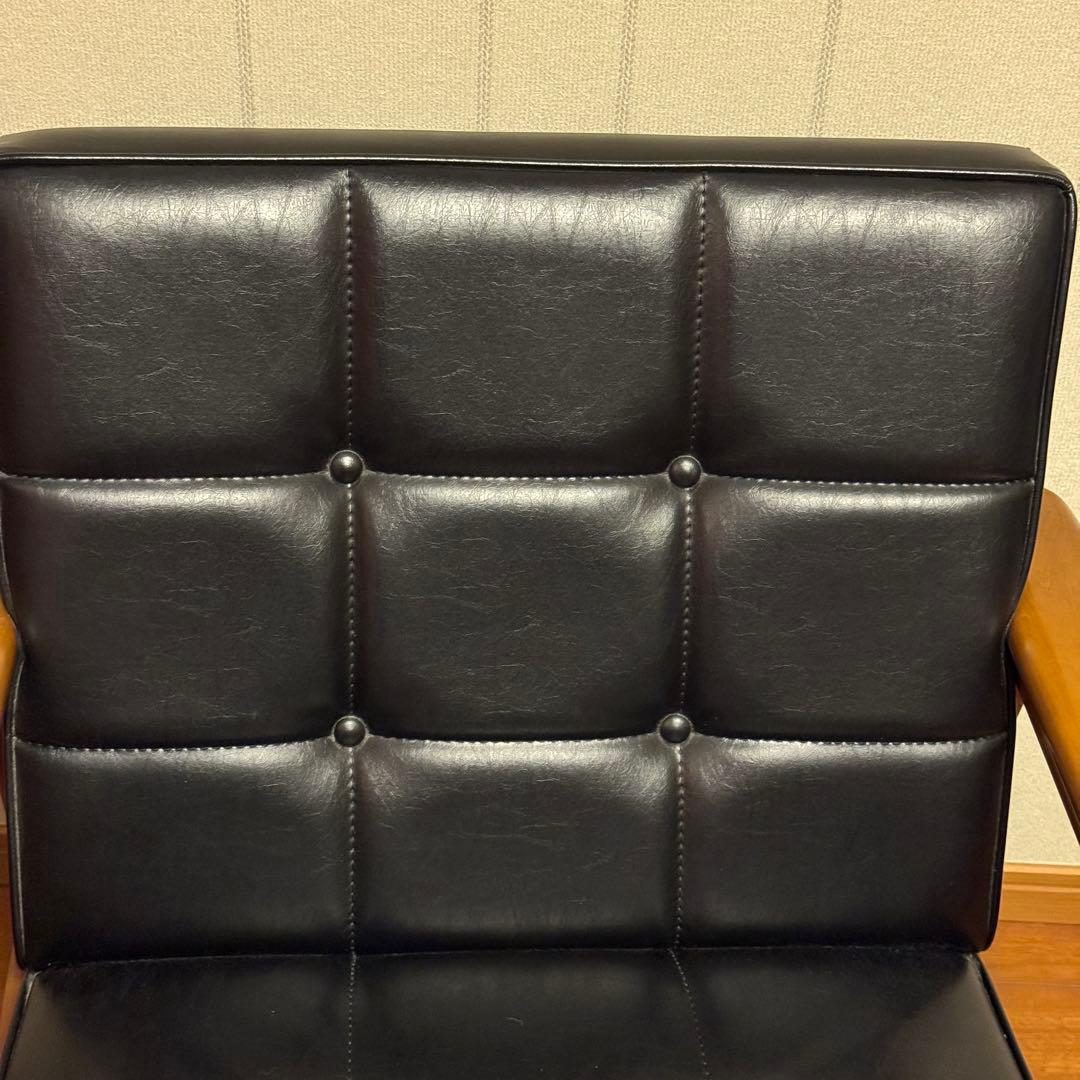 極美品　Karimoku カリモク60 Kチェアー 1シーター アームチェアー