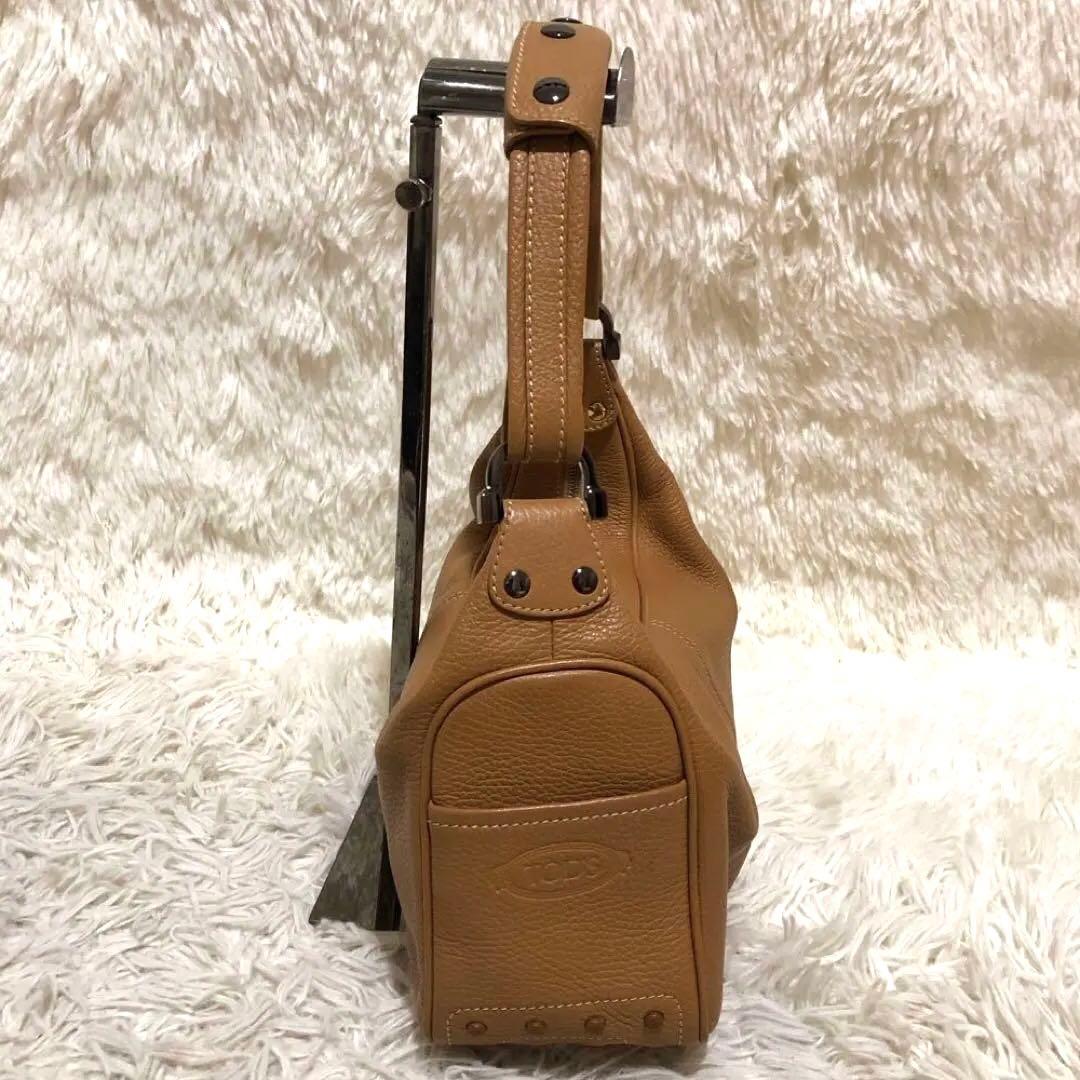 トッズ レザー ハンドバッグ