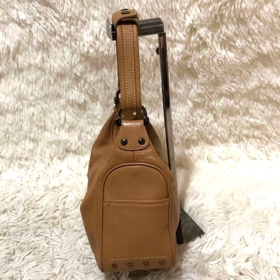 トッズ レザー ハンドバッグ