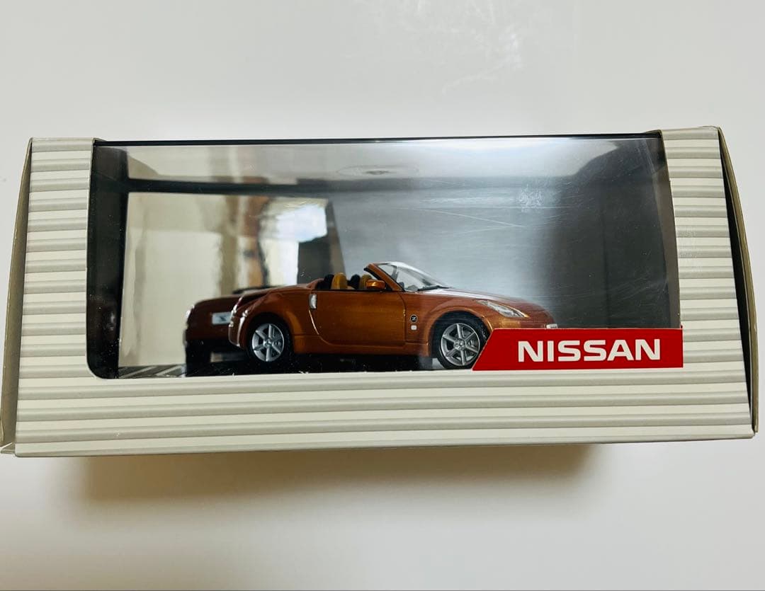 非売品　日産　フェアレディZ　1/43スケール ダイキャストモデル