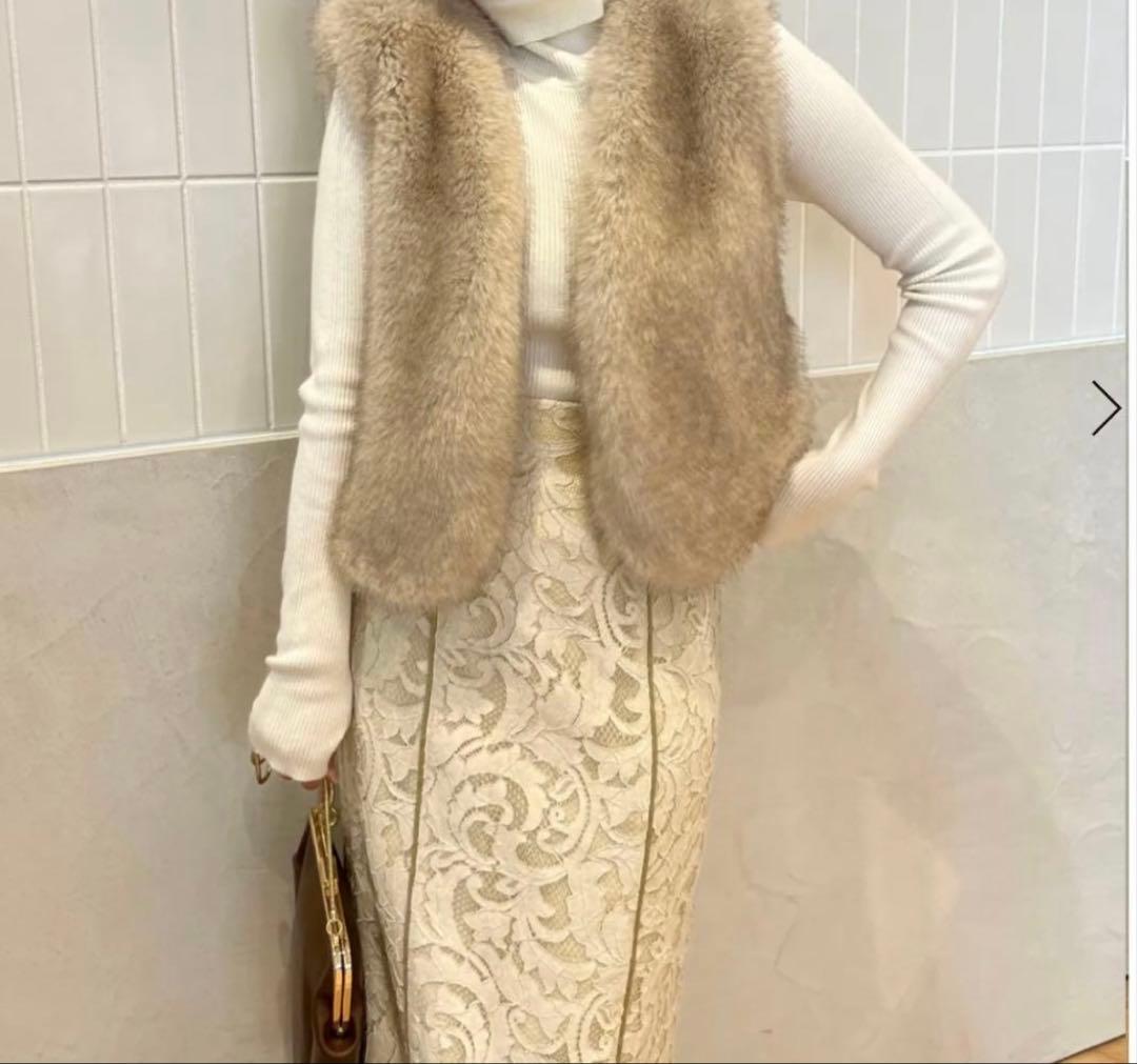 アニュアンス anuansベージュ ファーベスト フリーサイズ 未使用品