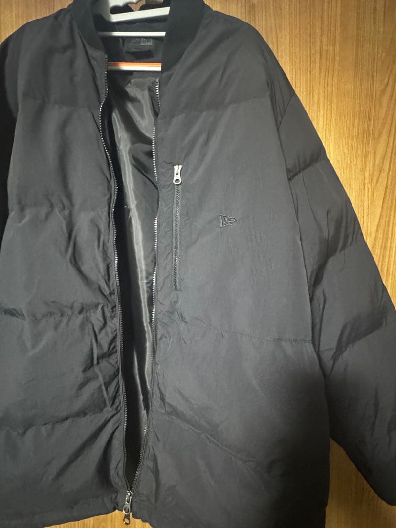 new era(ニューエラ)ノーカラーブルゾン BLACK LABEL FW25