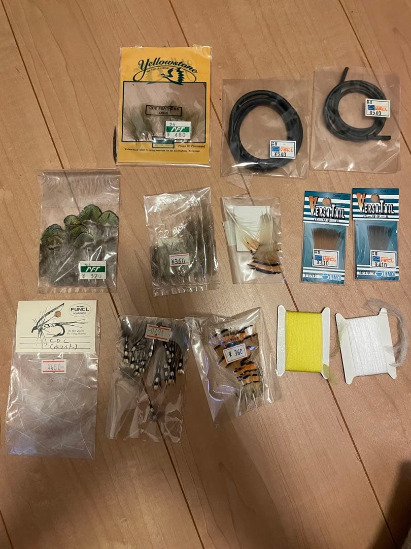 フライタイイングー式 【OFTバイス】フック、マテリアまとめ売