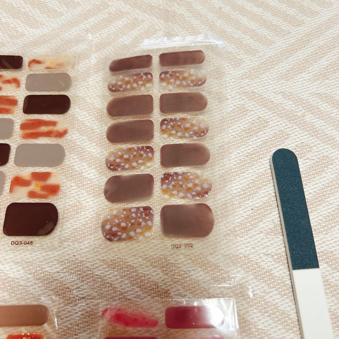 ネイルシール 84枚入り 付け爪 韓国 3D ネイルアート 簡単 初心者 F