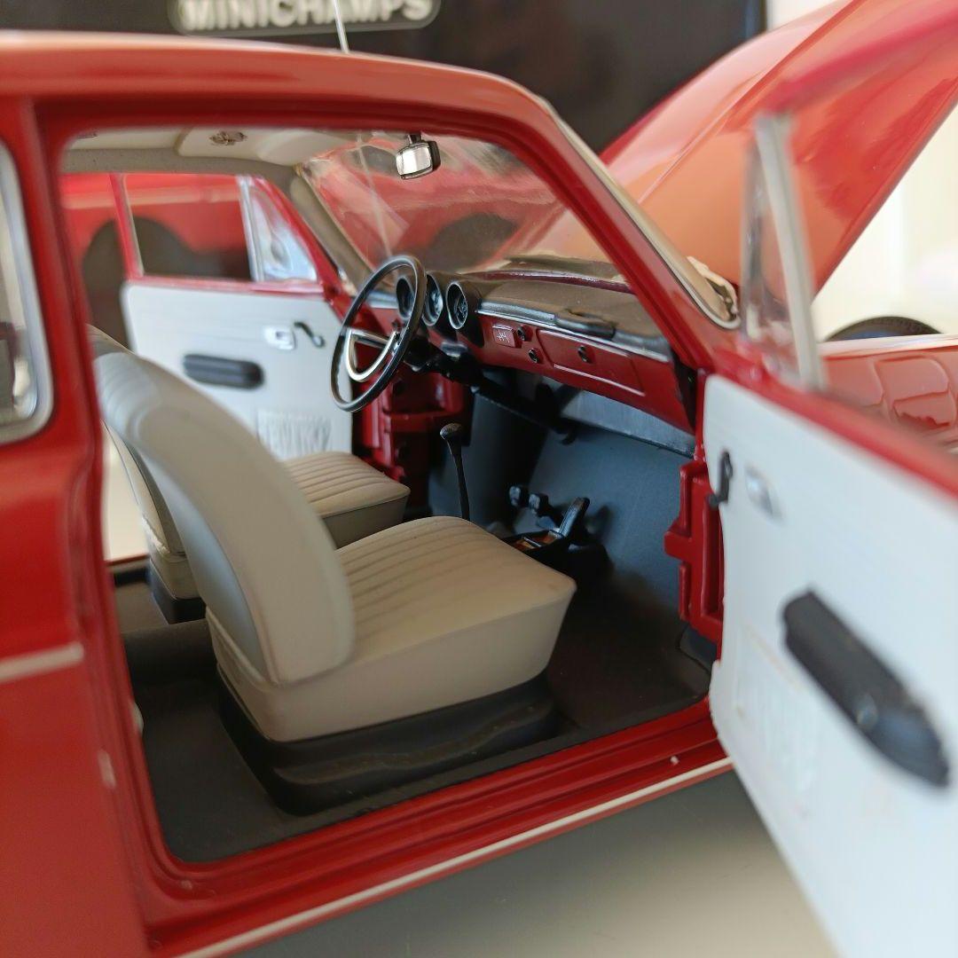 ミニチャンプス製 VW 1600 L 1970