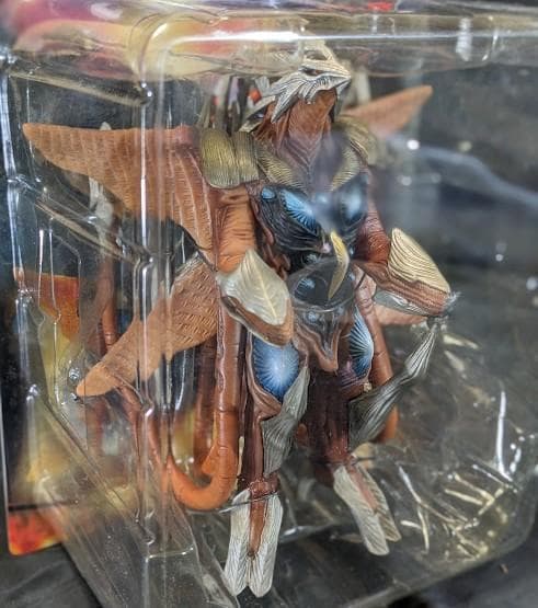 ガメラ３飛行形態＆イリス（ロケットプロ）ソフビフィギュア未開封２体セット