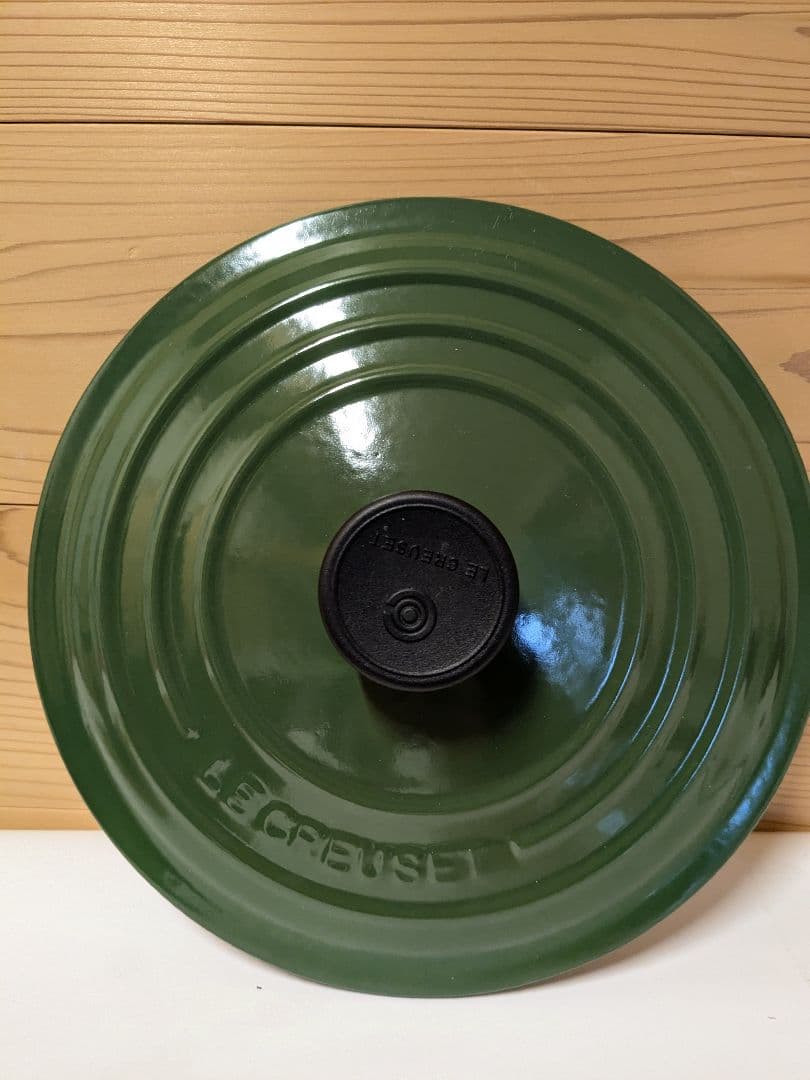 Le Creuset ル・クルーゼ 20cm　モスグリーン　両手鍋