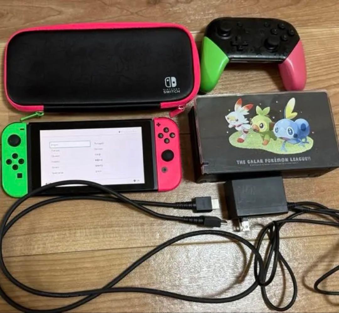 ＮｉｎｔｅｎｄｏＳｗｉｔｃｈ　スプラトゥーン２セット、プロコン、ドッグカバーつき