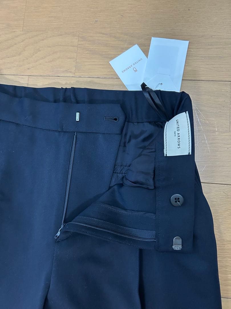 新品未使用 ユナイテッドアローズ SPONGYタックテーパードパンツ L