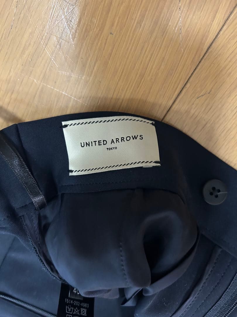 新品未使用 ユナイテッドアローズ SPONGYタックテーパードパンツ L