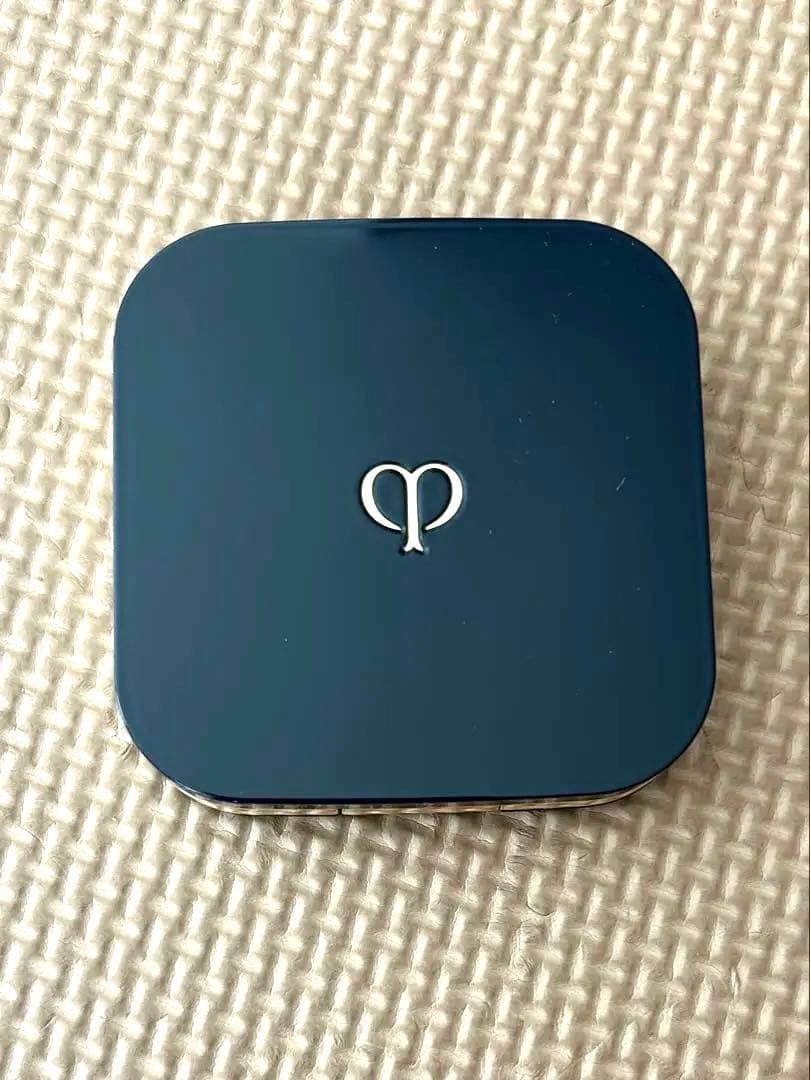 クレ・ド・ポーボーテ プードルコンパクトエサンシエルn フェイスパウダー