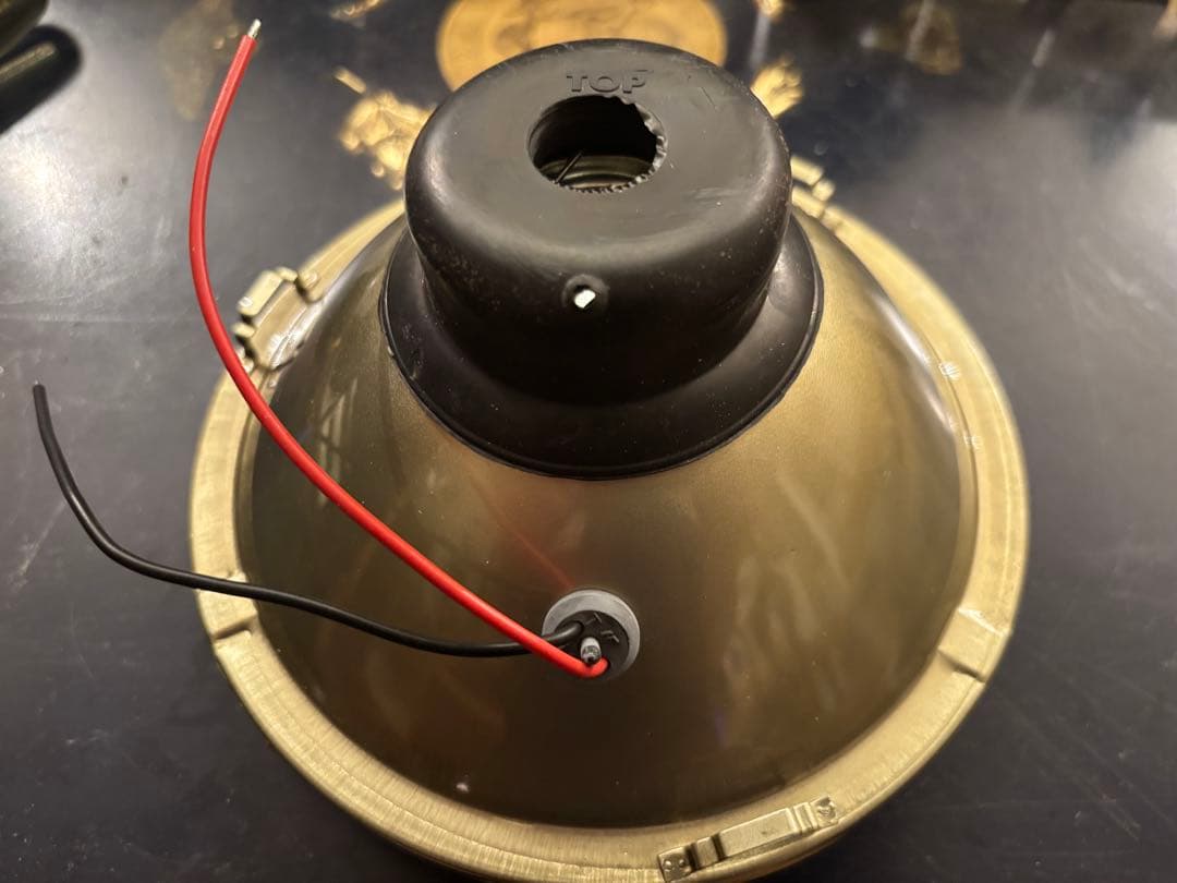 シルバー・スリーポイント・ヘッドライト・ルーカス