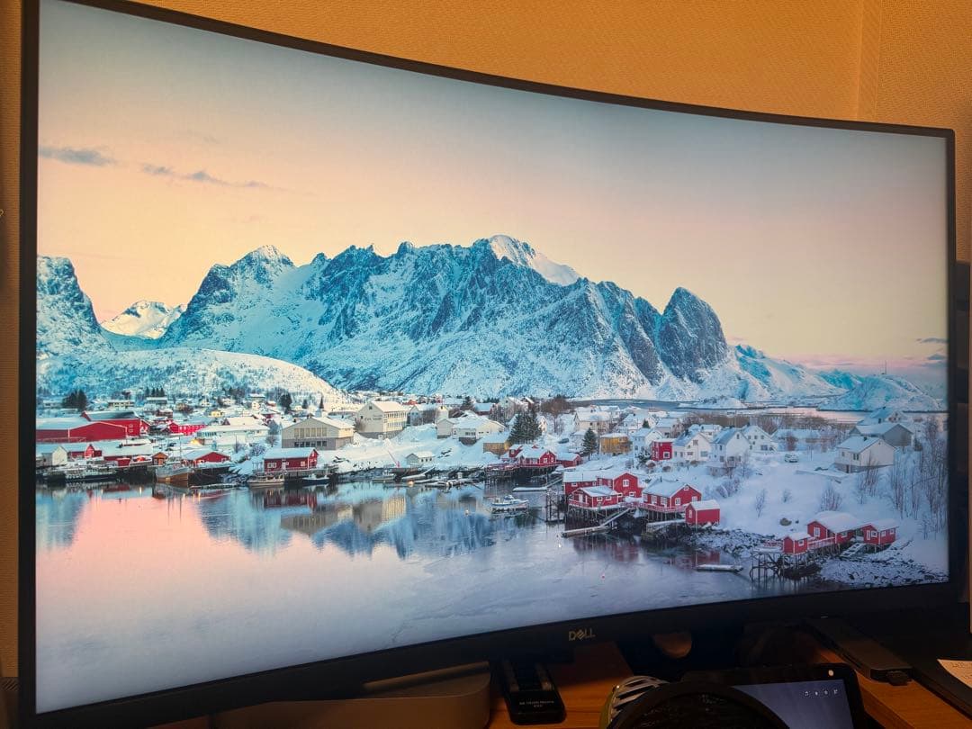 Dell S3221QS 31.5インチ 4K 曲面モニター