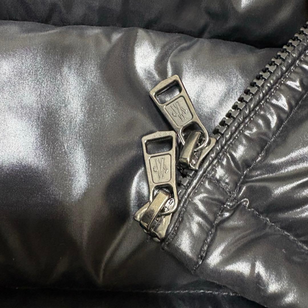 【極美品】モンクレール LACET フード付きダウンベスト ブラック サイズ0