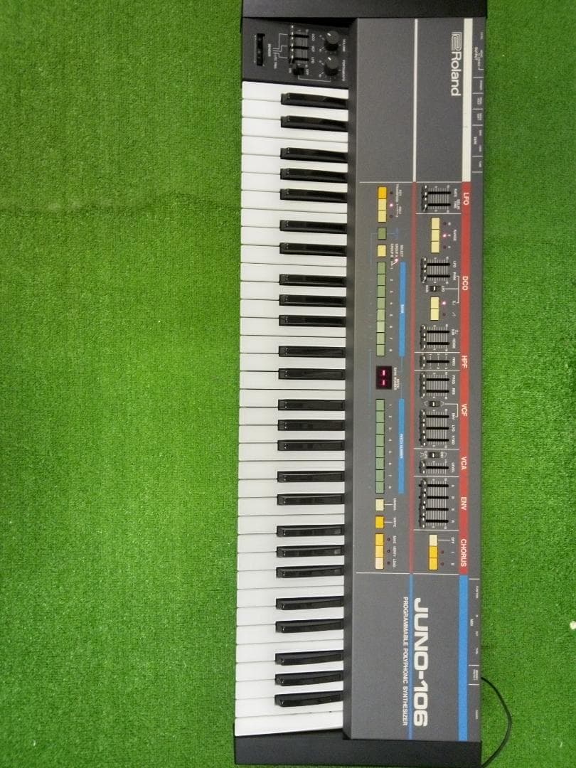 Roland JUNO-106 　シンセサイザー