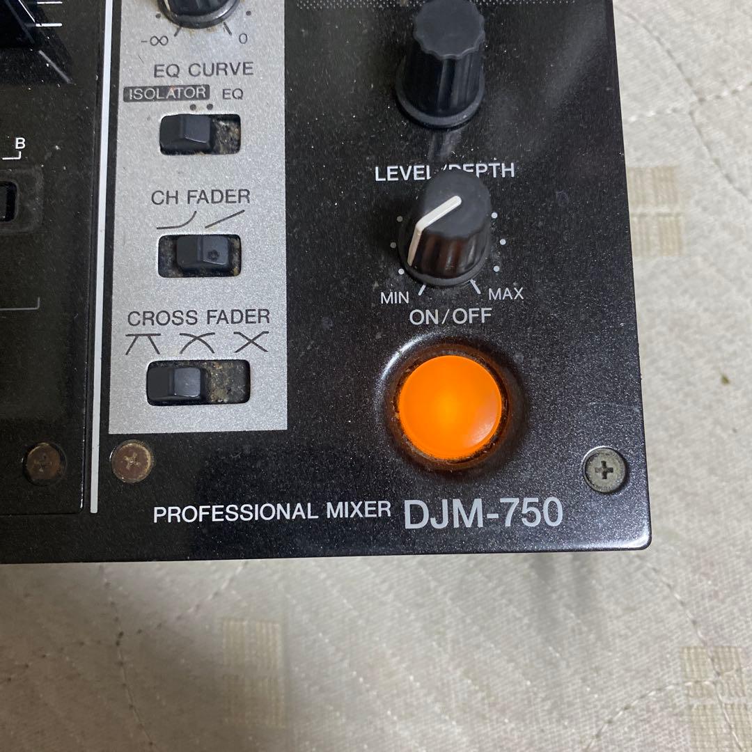 Pioneer DJM-750 DJミキサー