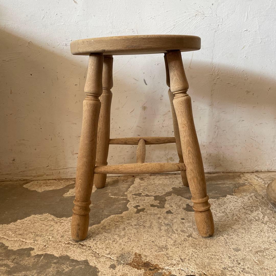 ビンテージ　スツール　サイドテーブル ベッドサイドテーブル　　剥離