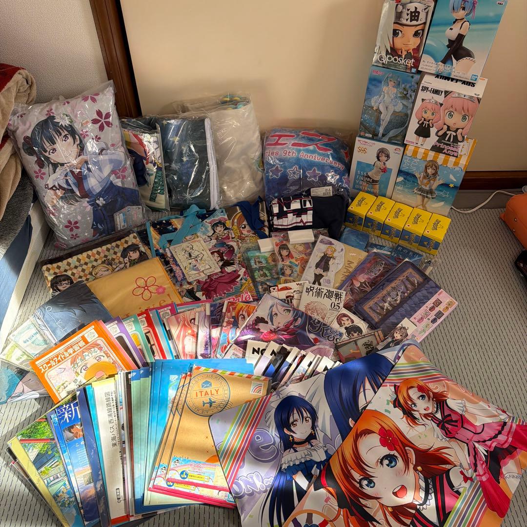 ラブライブ 痛バ缶バッジグッズ その他アニメグッズまとめ