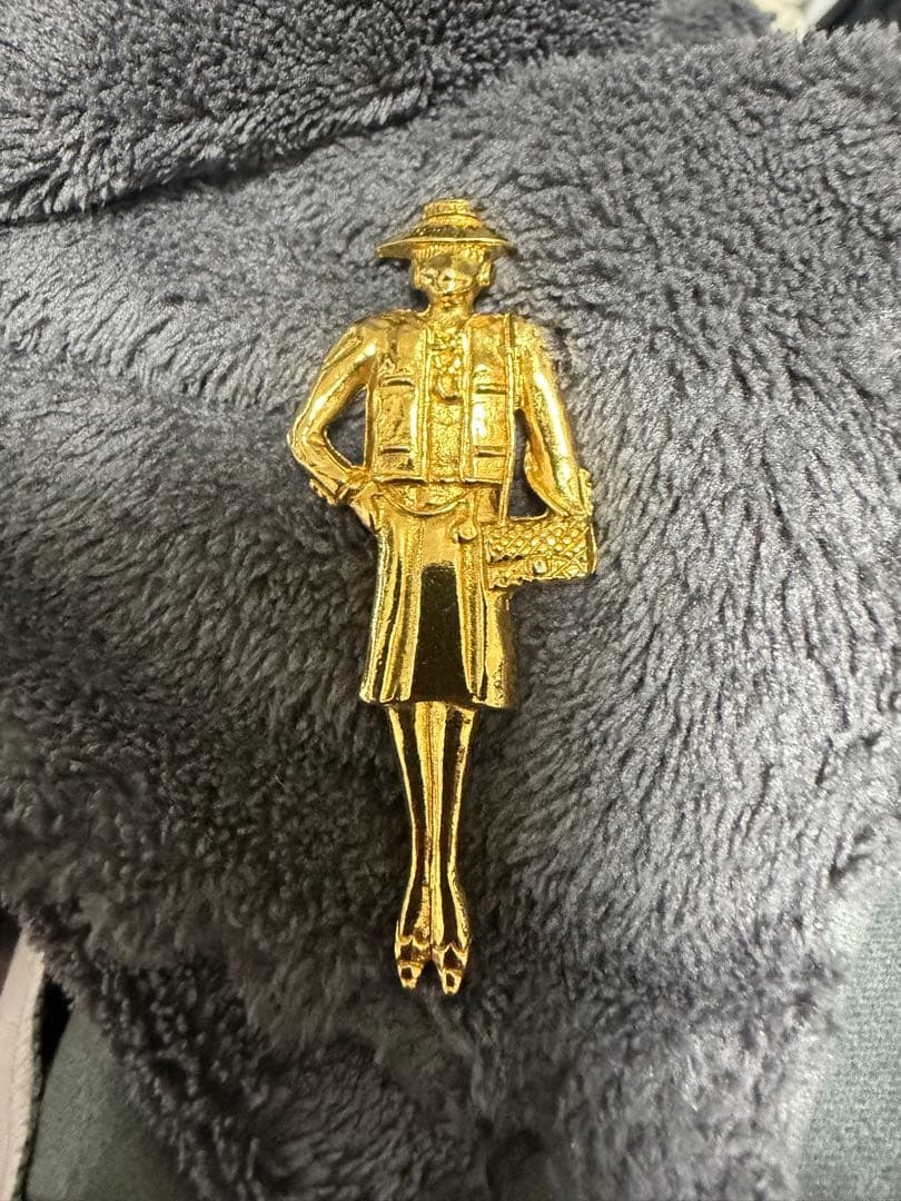 ヴィンテージ CHANELシャネル マドモアゼルモチーフ ブローチ