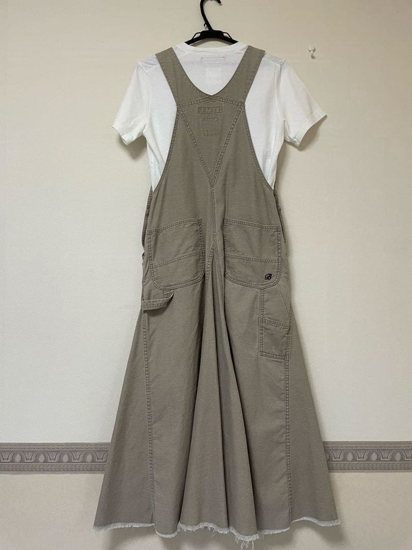 ２点セットマディソンブルーMadison BlueスカートとHelloTシャツ